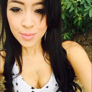 Meet your Posher, Alma