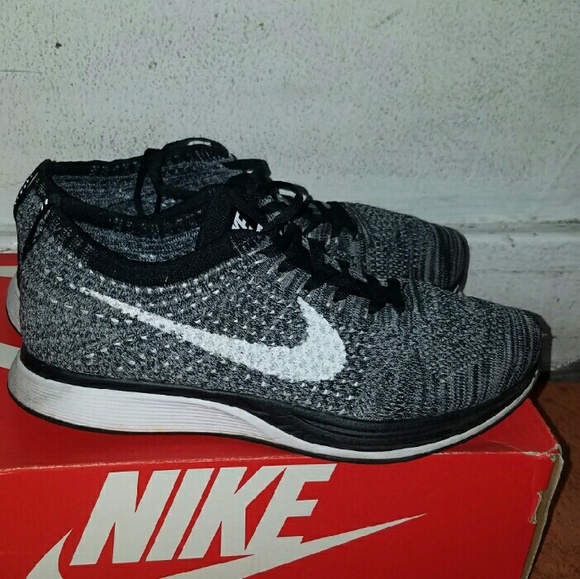 Nike Flyknit Racer