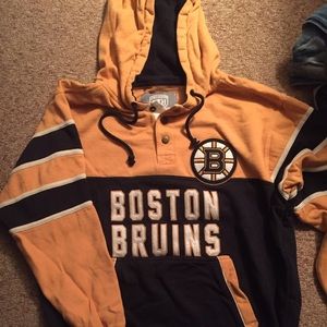Boston Bruins "Vintage" Hoodie.