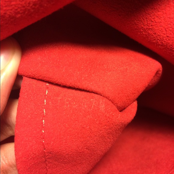 SOLD Authentic Louis Vuitton hampstead MM - Picture 3 of 4