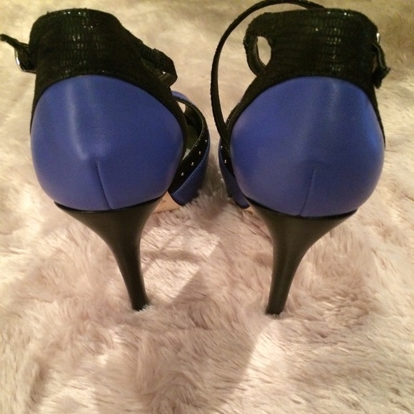 SOLD - Picture 2 of 3