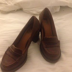 Chunky heeled penny loafers in cognac