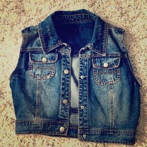 Cropped denim vest