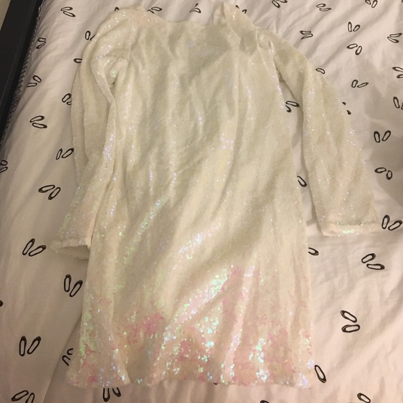 Tobi white sequin dress (m)