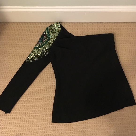 One sleeve Trina Turk top