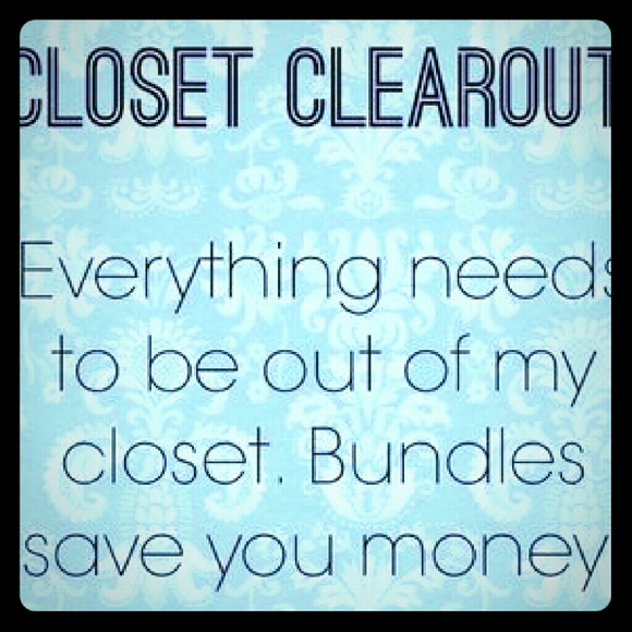 ????CLOSET CLEAROUT SALE???? - Picture 1 of 1