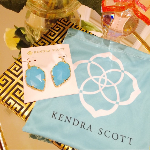 KENDRA SCOTT CORLEY EARRINGS