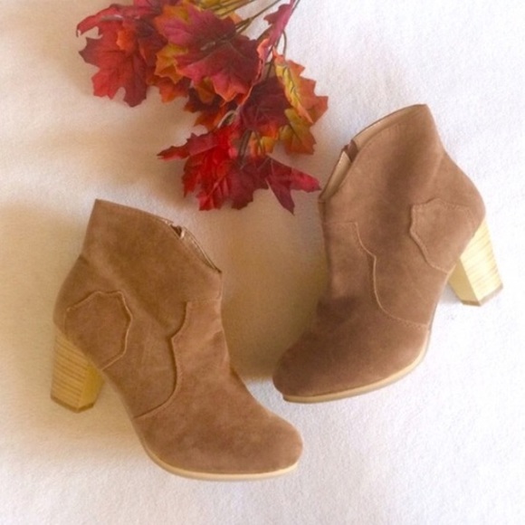 Vegan Suede Ankle Booties - Picture 4 of 4
