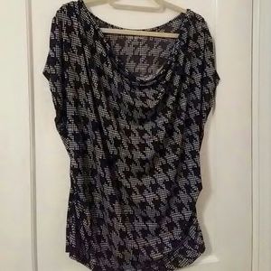 B&W print top