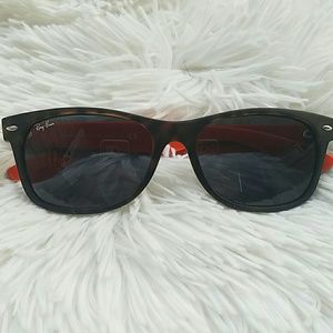 Ray-Ban Sunglasses