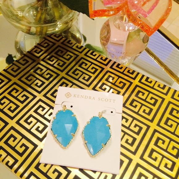 Kendra Scott Jewelry - KENDRA SCOTT CORLEY EARRINGS