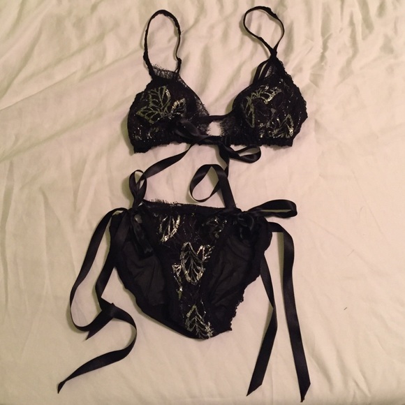 Hanky panky bra and panty