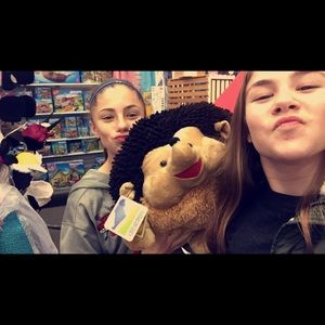 Meet your Posher, Mackenzie