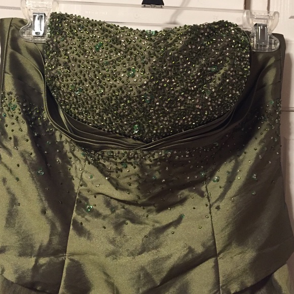 Fun Dress - Picture 2 of 4