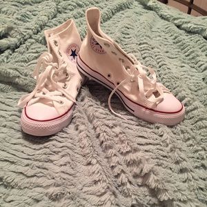 Brand new white Converse NWOT