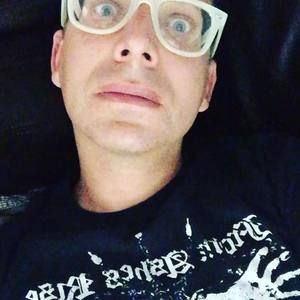 Meet your Posher, Ean