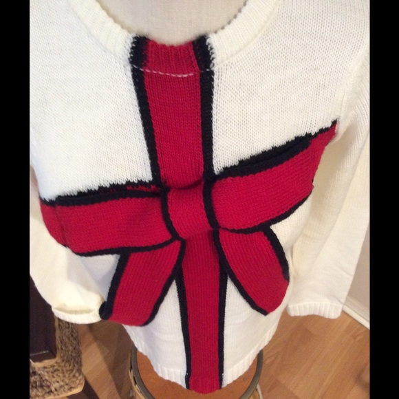 ❤️Beautiful Sweater❤️ - Picture 2 of 6