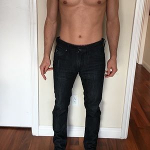 Guess Slim Tapered Jeans