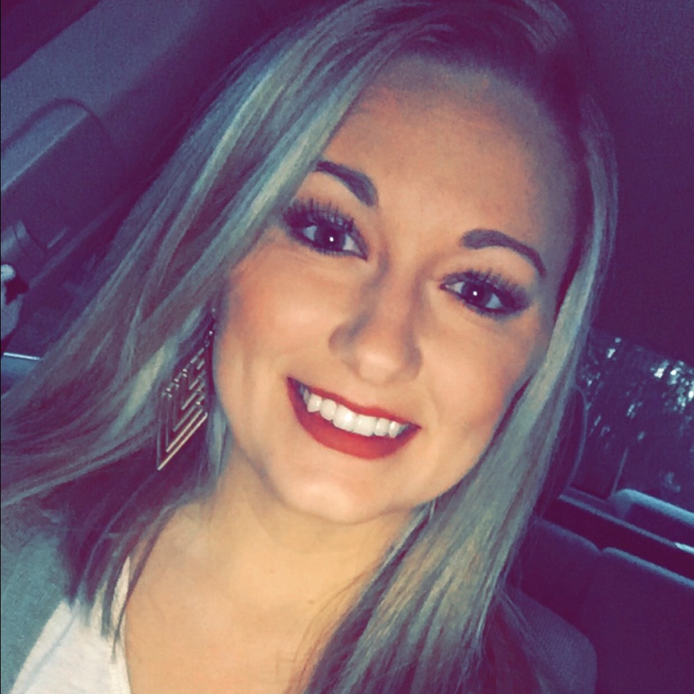 Meet your Posher, Marissa