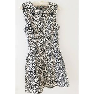Beautiful Black and White Rose Print Dress