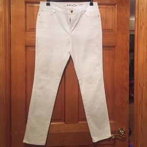 INC Boyfriend Regular Fit Jeans