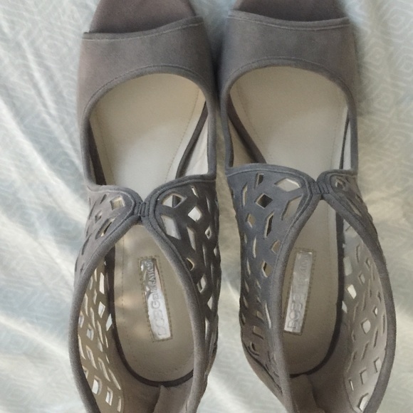 🆕 BCBG Gray Suede Heels - Picture 2 of 4