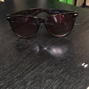 Tortoise Shell Sunnies!! Tortoise Shell Sunnies!!