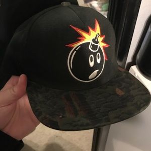 HUNDREDS HAT