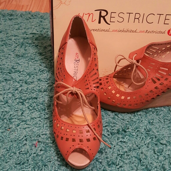 Shoes - Picture 2 of 3