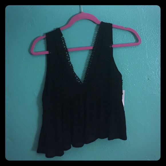 Size small lace black lace top .