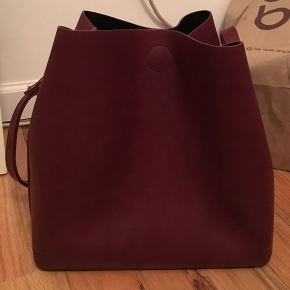 angela roi bucket bag