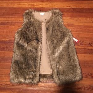 NWT Merona Faux Fur Vest