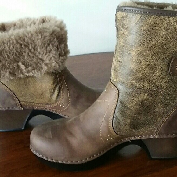 dansko fur lined boots