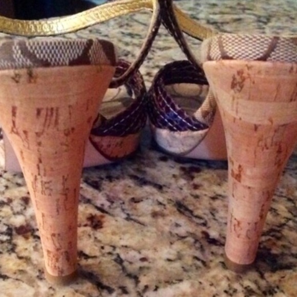 Authentic Coach - Picture 3 of 3