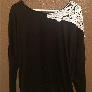 Black and white shoulder crochet sweater