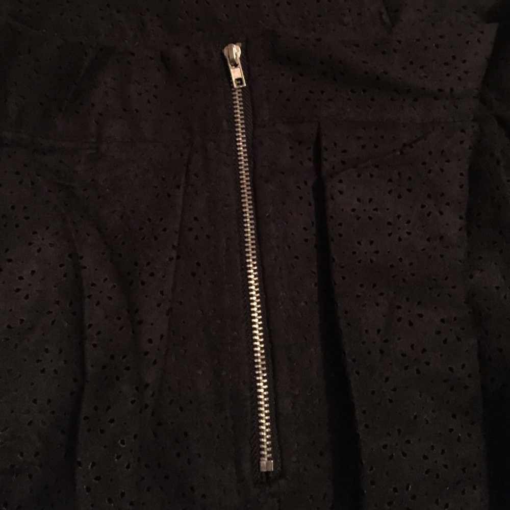 Black Laser Cutout Faux Suede Skirt - Picture 2 of 3