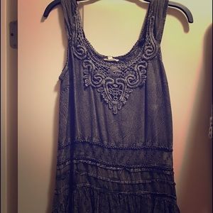 Black Tunic with a cute tie in the back