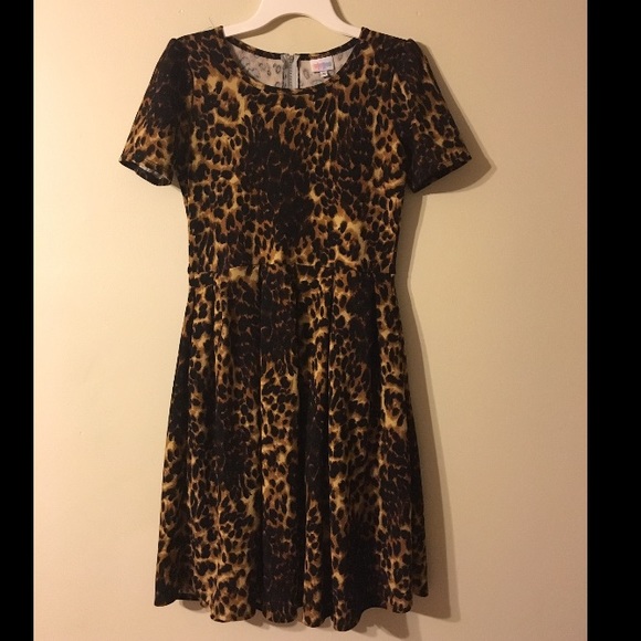 Small LuLaRoe Amelia Dress