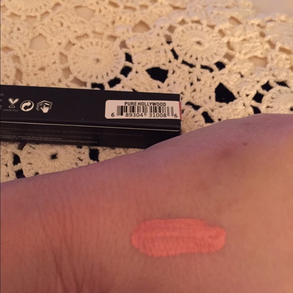 Anastasia matte long lasting lip color - Picture 4 of 4