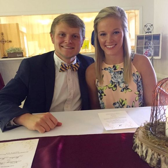 Meet your Posher, Elizabeth - Picture 1 of 1