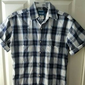 Wrangler shirt plaid button down short sleeve