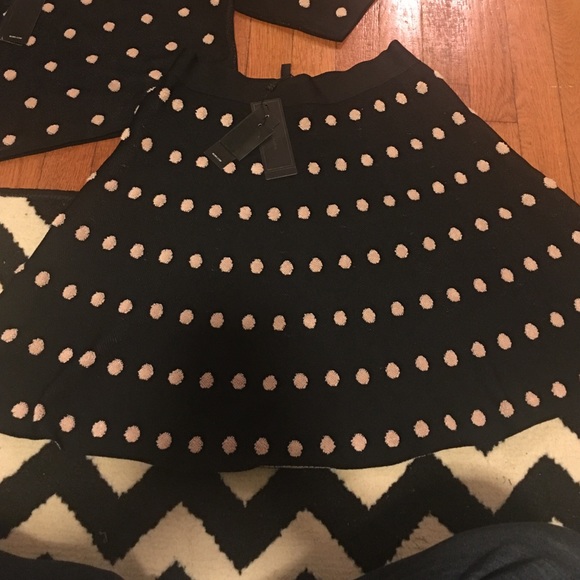 Bcbg polka dot crop top & matching skirt NWT - Picture 3 of 4