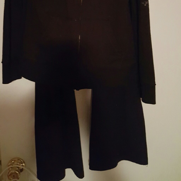 Seven Sports Wear - Picture 4 of 6