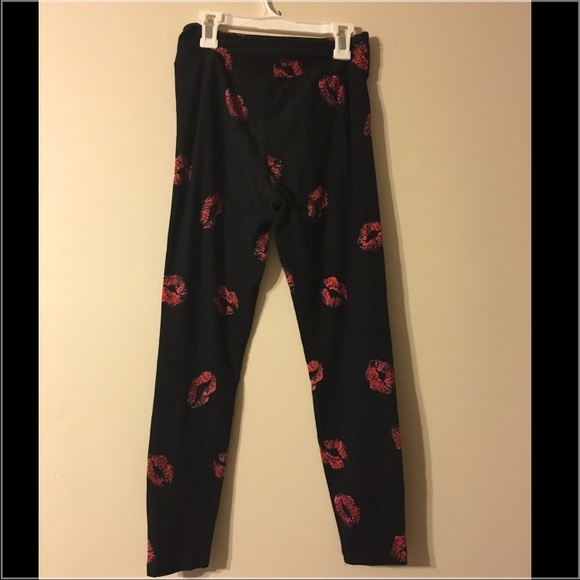 LuLaRoe Valentines Leggings OS