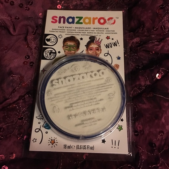 Snazaroo White Face Paint // for sensitive skin