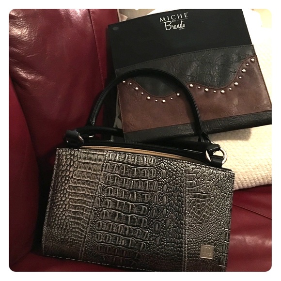 Brand new Miche Brandi bag with 2 shells!