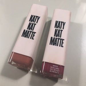 Covergirl Katy Kat Matte Lipstick Bundle