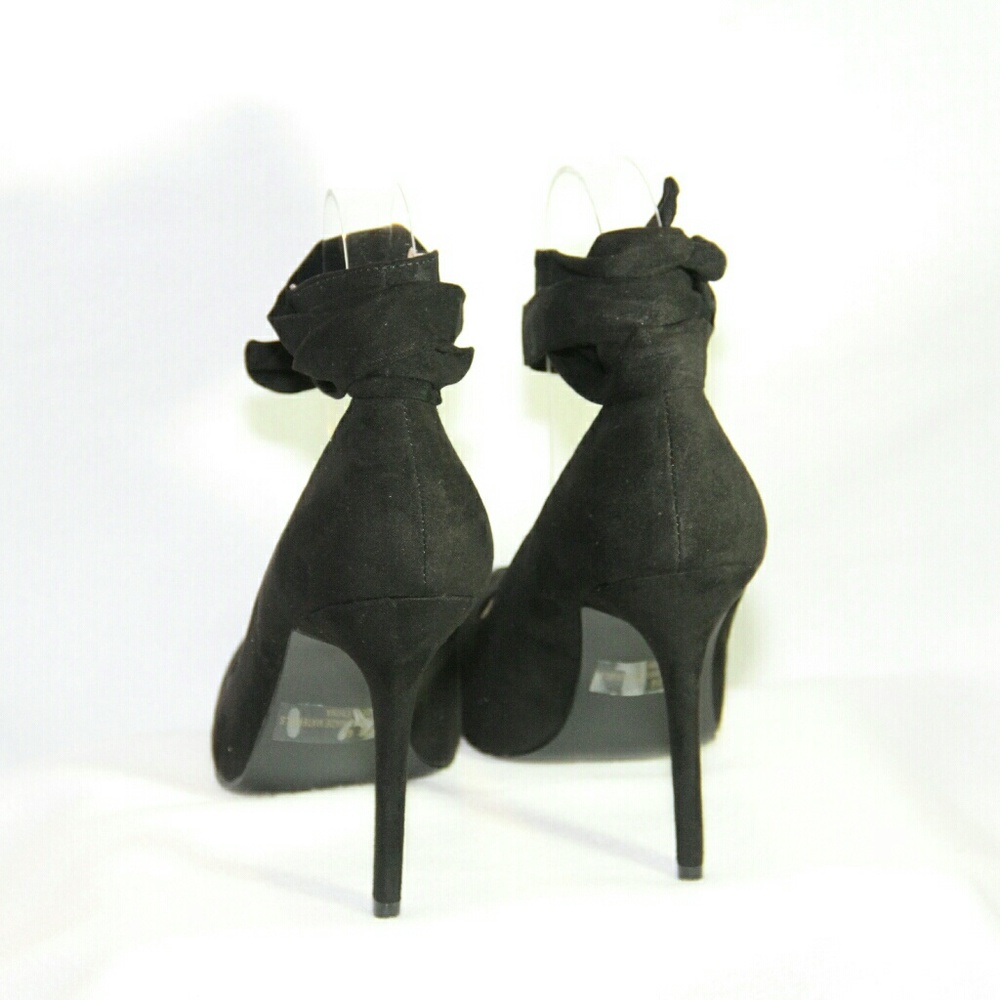 Women's Black Lace Up Pumps - Picture 3 of 3