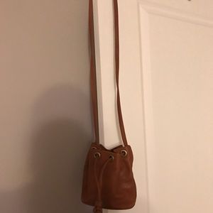 Express cross body bag