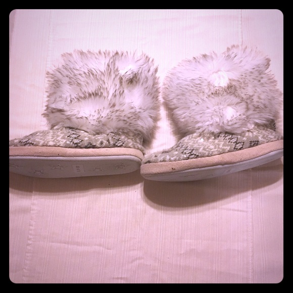 Cute little winter boots.